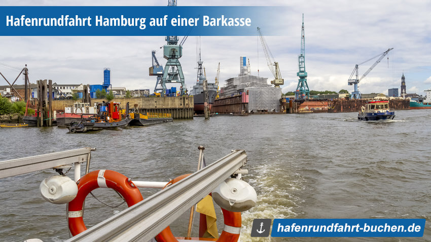 Hafenrundfahrt auf einer Barkasse in Hamburg