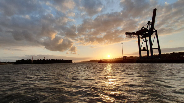 Hamburger Hafen am Abend